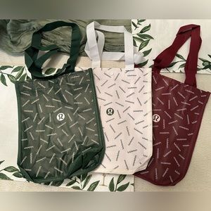 Lululemon Holiday 2023 limited edition small totes set of 3